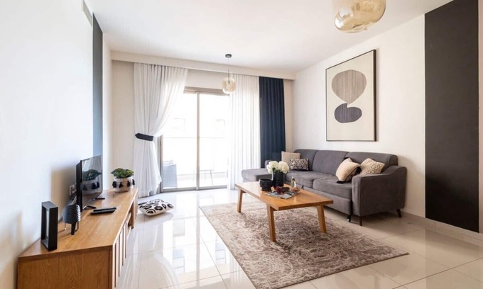 Jerusalem City Centre Appartement | Spacious 2 bedrooms+parking in city center