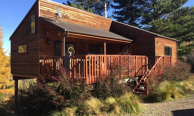 Hanmer Springs Maison | Hanmer Tree House - emplacement unique sur lisière de la forêt