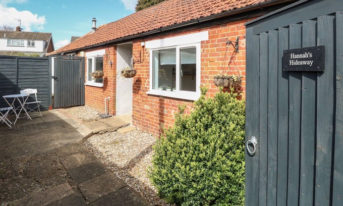 Buxton Cottage | Hannah's Hideaway, BUXTON, NORFOLK
