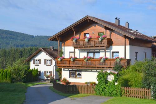 Langdorf Appartement | Hans Girgl Hof
