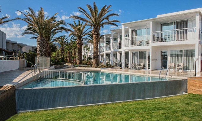Paralia Kourna Hôtel | Happy Days Beach Hotel