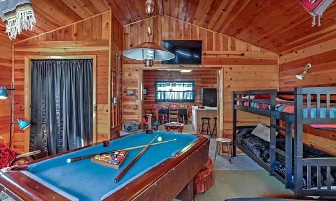 Pinetop Maison | Happy Heart Bunkhouse