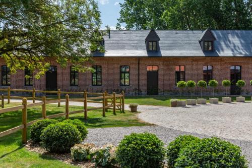 Sainghin-en-Melantois Hôtel | HARAS DE BARRY