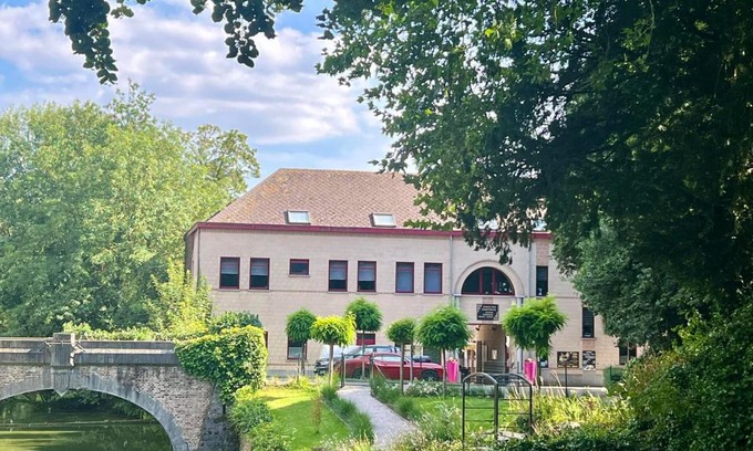 Estaimbourg Hôtel | Haras des Chartreux