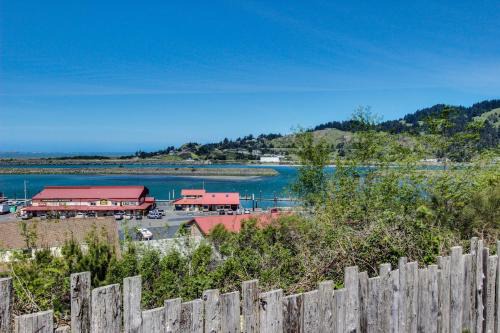 Gold Beach Maison | Harbor View Cottage A