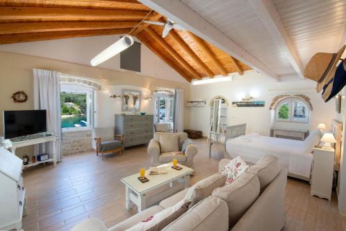 Gaios Maison | Harbour House