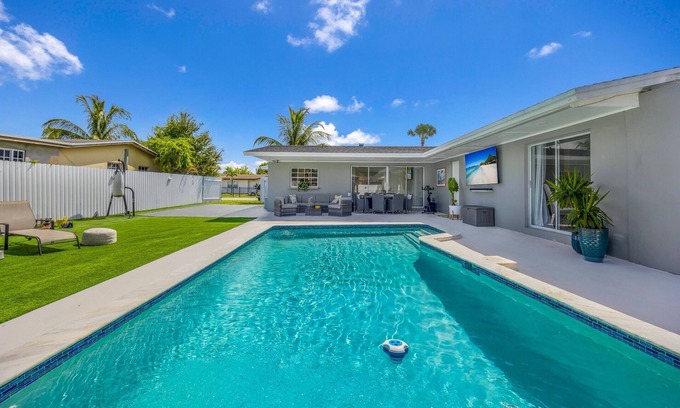 Miami Gardens Maison | Hard Rock Stadium 5 min Home Pool Retreat