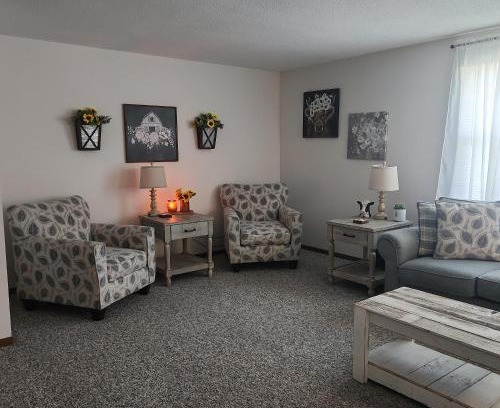Cambria Appartement | Harvest Haven's Sunflower Serenity