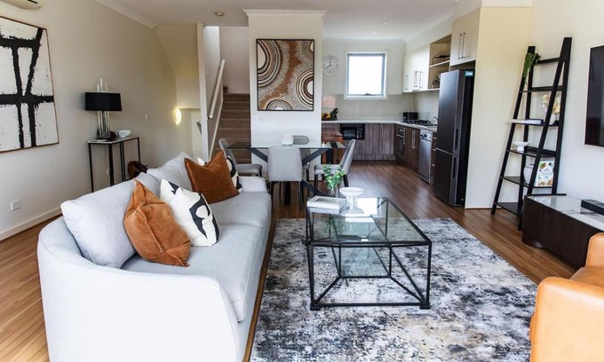Ringwood Maison | Harvey a Stylish and Spacious Retreat in a Prime Location