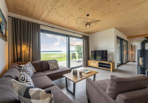 Bergen auf Ruegen Appartement | Haus am See - Fewos Luv & Lee