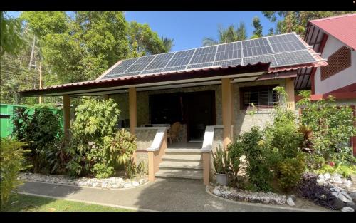 San Fernando Maison | Haus am Strand KLIMAANLAGE INKLUSIVE Sibuyan Island nahe Cresta de Gallo - Marevic's Guesthouse 1