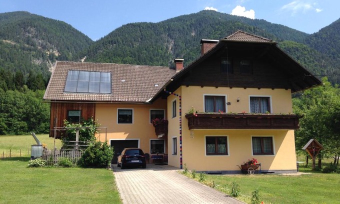 Hermagor-Pressegger See Appartement | Haus Berchtold
