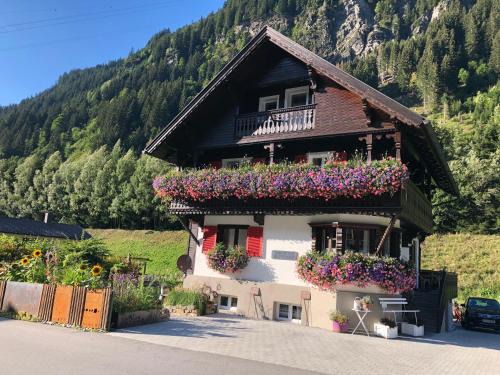 Partenen Appartement | Haus Berta, Montafon