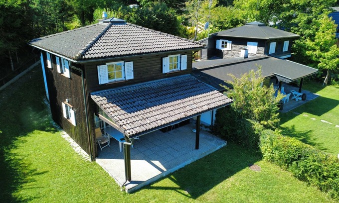Landskron Maison | Haus direkt am Ossiacher See by Interhome