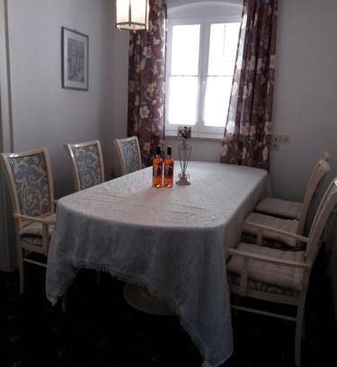 Stadtsteinach Appartement | Haus Forstamt