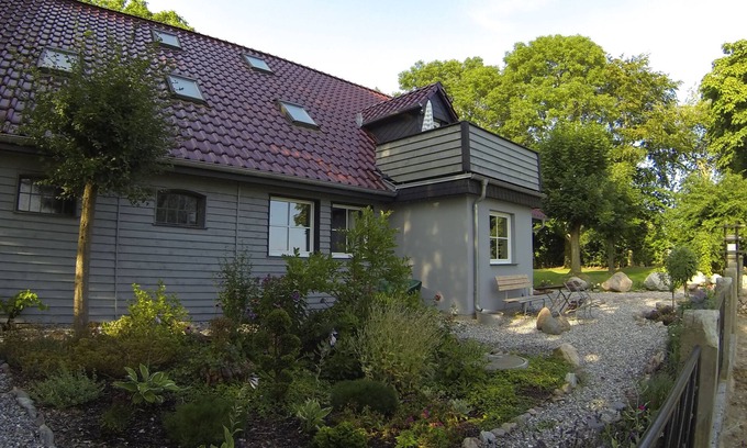 Poseritz Appartement | Haus Hannemann, enjoy Rügen in peace and quiet, good location for cycling tours, pets possible