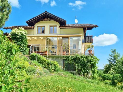 Nesselwang Appartement | Haus Hindelang - 2 FeWos mit Zugspitzblick, inkl Königscard, gratis Parken & WLAN, Self Check-In, 5 Minuten ins Zentrum