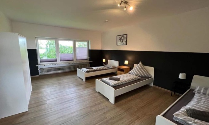 Wiegboldsbur Appartement | Haus Ingo- Platzwunder für Familien mit Großem Garten und Weitblick