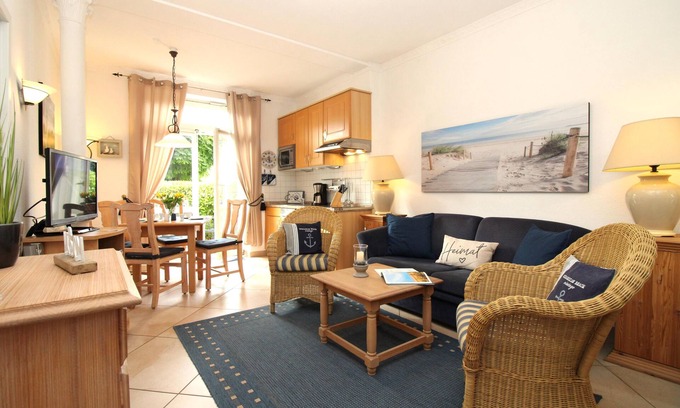 Ostseebad Kuhlungsborn Appartement | Haus Kühlung apartment 3: 2-room apartment close to the beach with sheltered terrace
