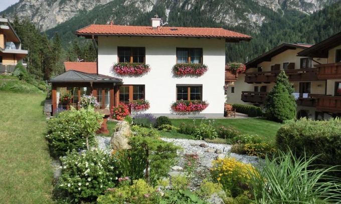 Gschnitz Appartement | Haus Pranger