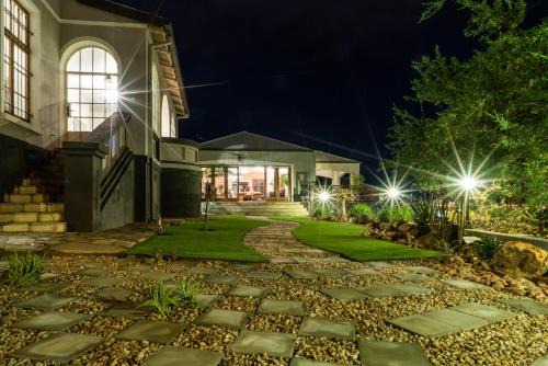 Klein Windhoek Maison | Haus Schwerinsburg Guest House