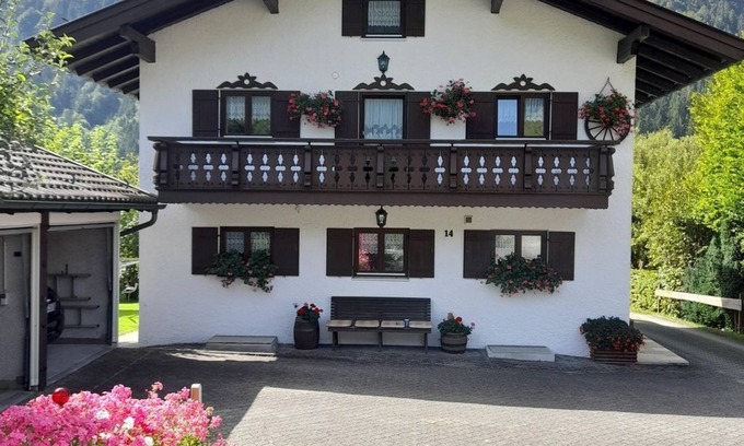 Ettal Appartement | Haus Stadler - Ferienwohnung Bergblick