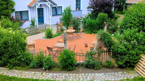 Timmendorf Appartement | Haus Sturmfried - Sausewind