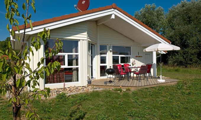 Insel Poel Maison | Haus Vogelparadies - In a peaceful location, directly on the Salzhaff with a vie