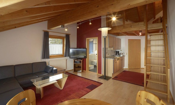 Hopfen am See Copropriété | Haus Vöhringer - Modern vacation apartment in a top location directly on Lake Hopfensee in the Allgäu