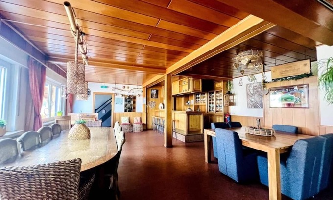 Diemelsee Maison | Haus Zum Diemelsee, Cozy groups accommodation in beautiful surroundings!