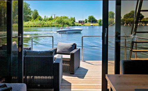 Weyhe Appartement | Hausboot La Mare Seeblick
