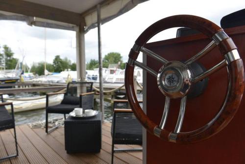 Toplitz Location De Bateaux | Hausboot NautikHus auf der Havel