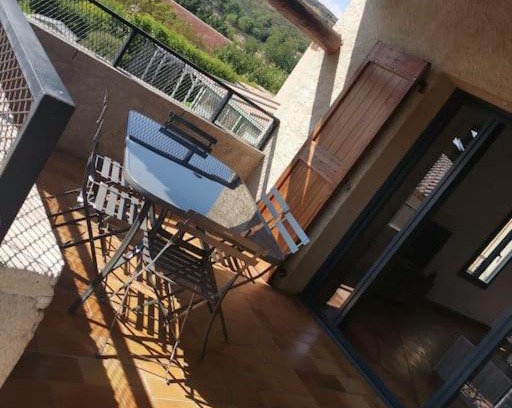 Saint Maime Appartement | Haut de villa rénovée en 2023