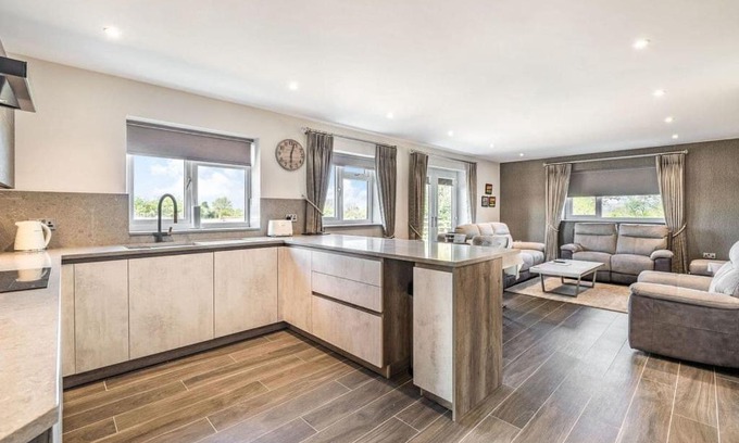Blackburn Maison | Haven Cottage