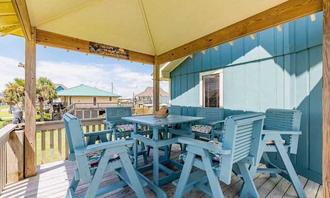 Port Bolivar Maison | Haven | Gulf Views | Pet Friendly | Sleeps 15
