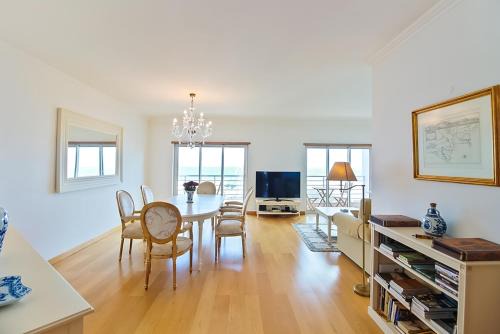 Parque das Nacoes Appartement | Haven in Lisbon - Exquisite Top Floor with 7 meters Balcony to the Largest Riverfront in Lisbon