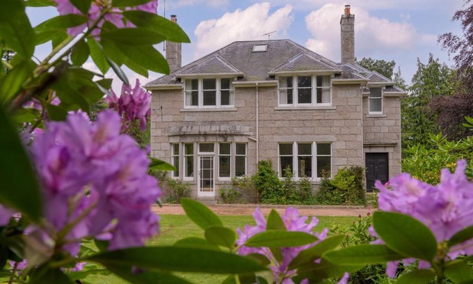 Aboyne Maison | Haven Retreat Scotland - Large 4 Bed House with Woodland garden, Aboyne ,Royal Deeside