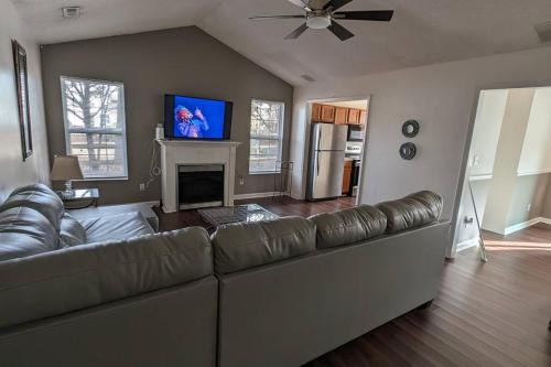 Paw Creek Maison | Haven - Uptown/Airport Corridor