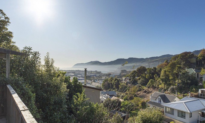 Nelson Maison | Haven View Cottage with Views over Nelson Marina and Haven Estuary