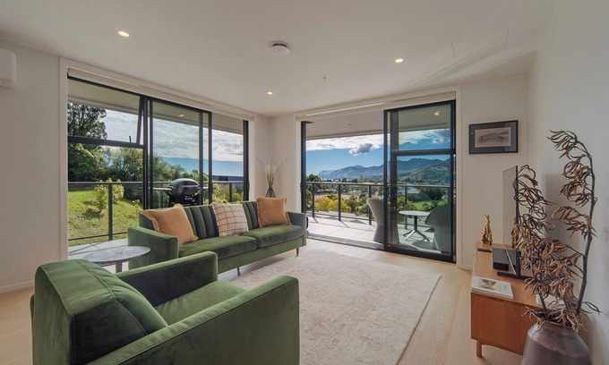 Nelson Appartement | Havenview City Apartment - Stunning Haven & Skyline Views