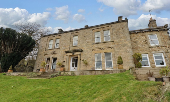 Fremington Maison | HAZEL BROW HOUSE, pet friendly, character holiday cottage in Richmond