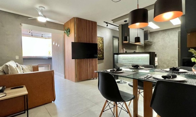 Vila Clais Appartement | HBH06 - AP in the Center, Near the sea | Air, Pool, TV, Wifi. Full Kitchen