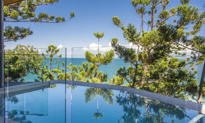 Picnic Bay Maison | Headland House