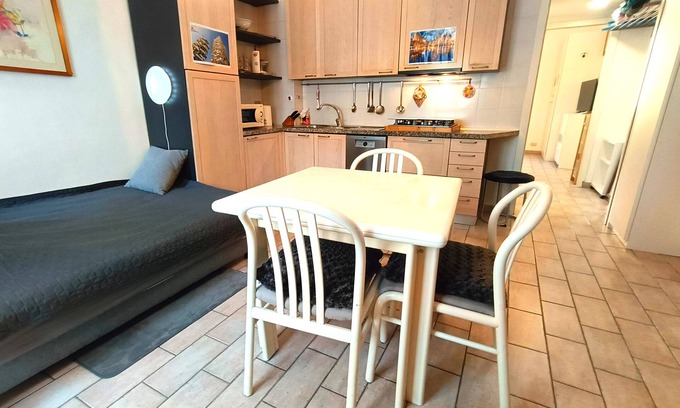 Chinatown Appartement | L'île Chinatown Centre M5 Tram M2 10 12 14 une mixité jeune et dynamique unique