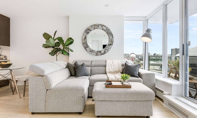 Crosstown Appartement | Heart of Downtown 1 bd +Pool, Gym, Parking, Office, A/C