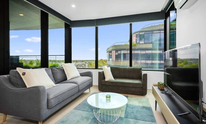 Glen Waverley Appartement | Heart of Glen Waverley - Pool + Gym + Parking