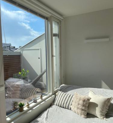 Kitula Appartement | Heart of Helsinki, easy walk everywhere, sunny balcony,two beds,child under 17 for free
