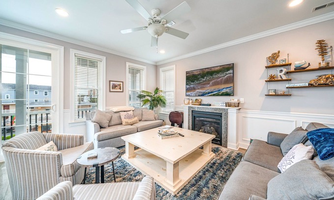 North End Maison | TOUT NOUVEAU: bloc de plage au cœur d'OC! avec ascenseur! 5 Bdrm / 4 bains, 16 personnes!