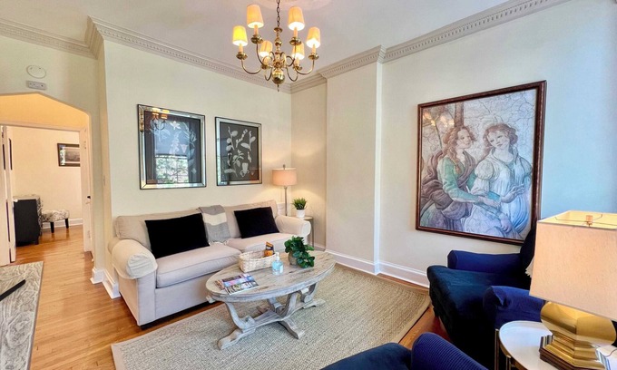 Old Town Alexandria Appartement | HEART of Old Town | Historic 1BR | 99 Walk Score!