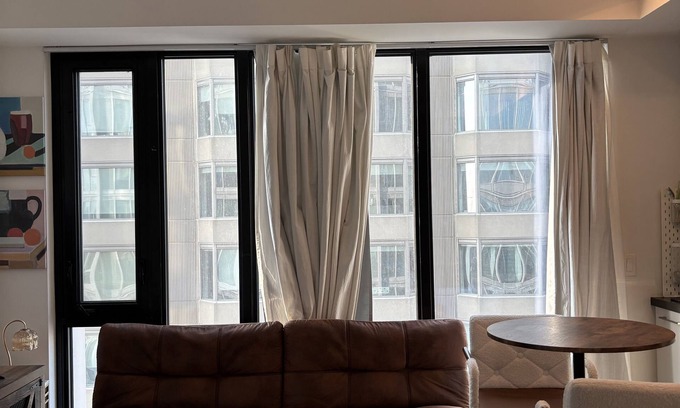 Bloor-Yorkville Appartement | Heart of Yorkville! Lively, accessible, and steps away from most amenities